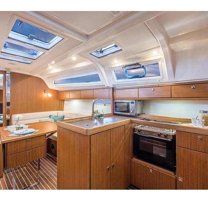 Typhon | Bavaria 37 '15 photo 3