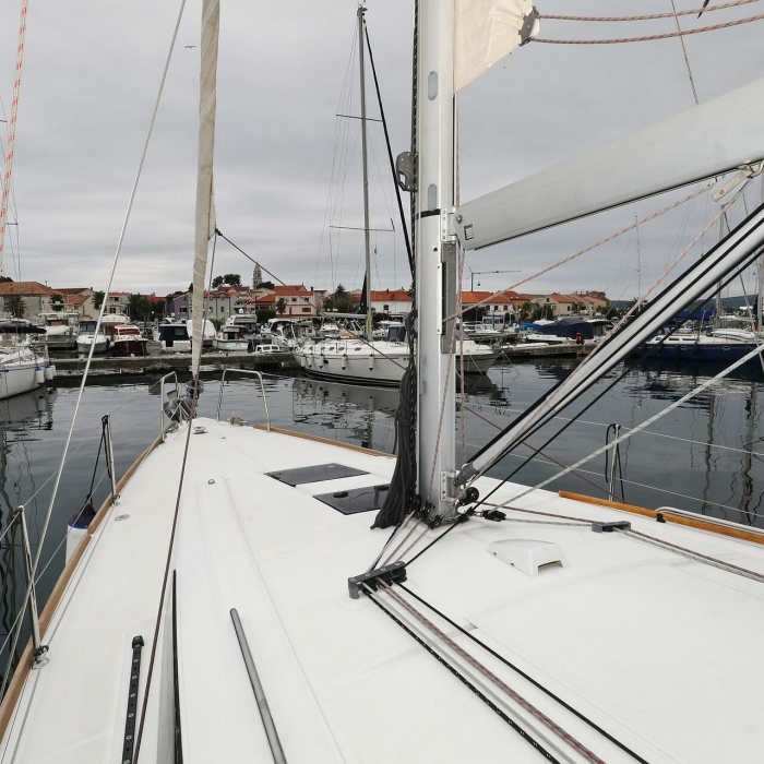 One | Oceanis 38 photo 34