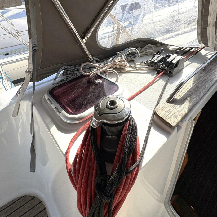 Sail Mira | Sun Odyssey 36i photo 6