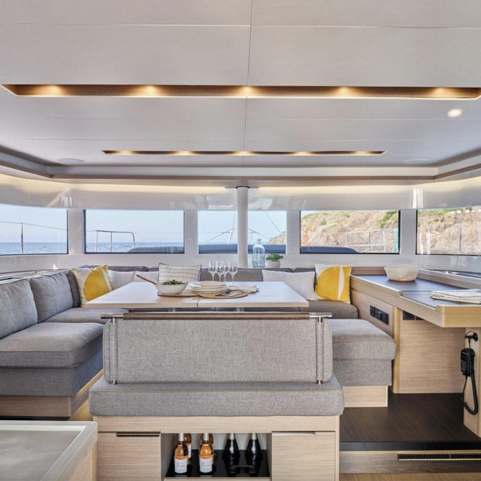 Arctic Dream | Lagoon 51 photo 11