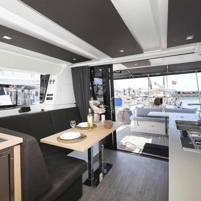Anrik | Fountaine Pajot MY 37 photo 28