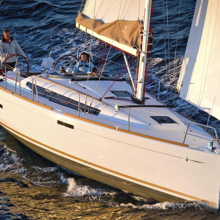 Oyster Shell | Sun Odyssey 379 photo 1