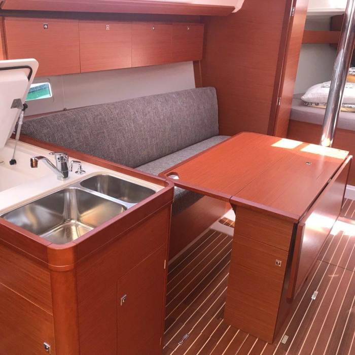 Koki | Dufour 360 GL photo 6