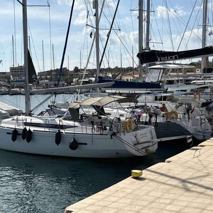 Captain Tzinos | Sun Odyssey 439 photo 5