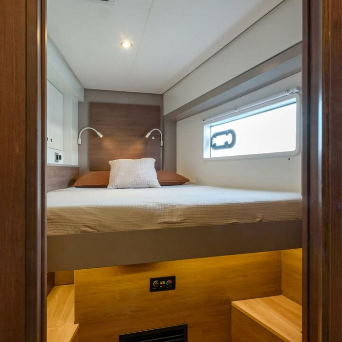 ORSA 5 - A/C, Generator, Water maker | Bali 4.2 photo 31