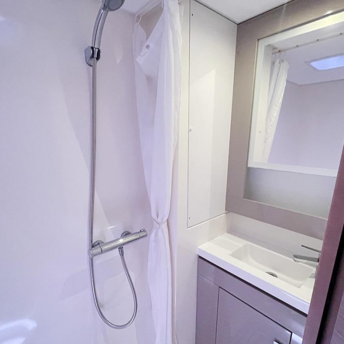 Good Vibrations | Fountaine Pajot Saba 50 photo 16