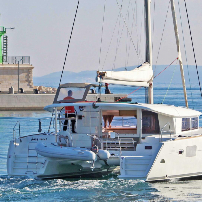 Jazz Point | Lagoon 400 photo 6