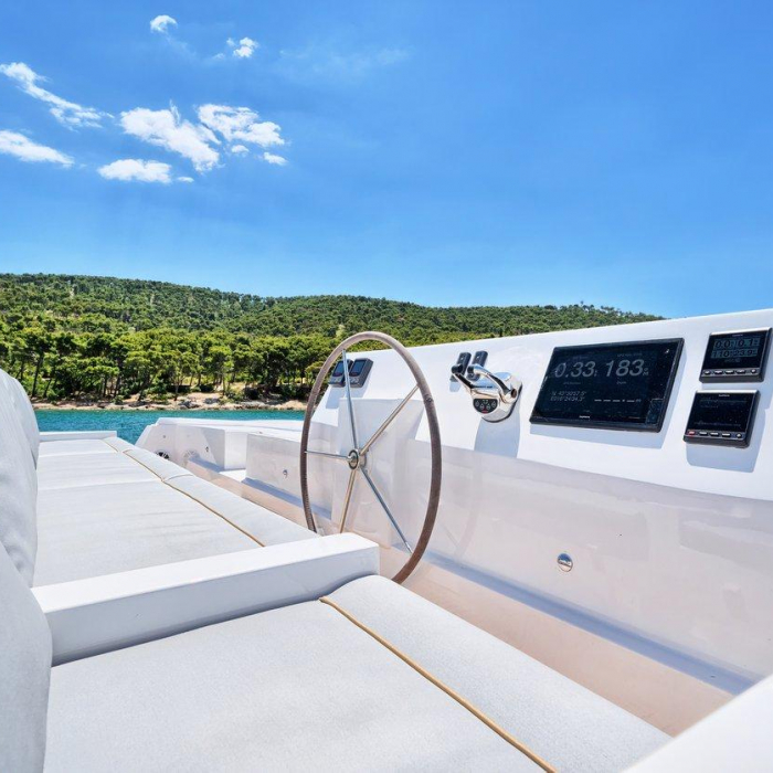 Gold | Luna 49 photo 13