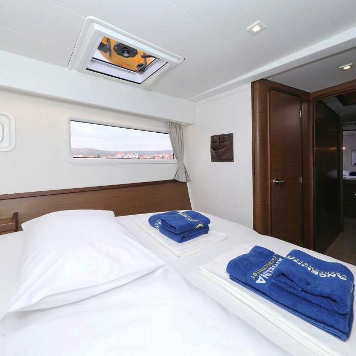 Best Friends I | Lagoon 42 photo 51