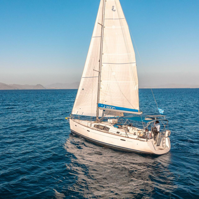 Belamour | Oceanis 43 photo 1