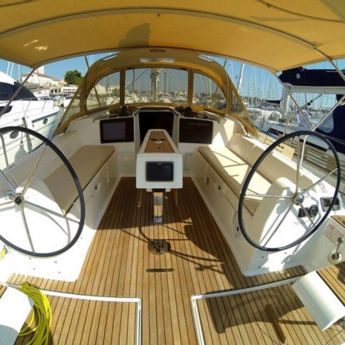 Major Tom | Dufour 382 GL photo 3