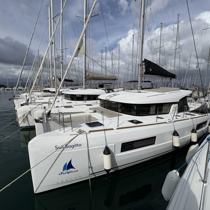 Sail Sagitta | Lagoon 40 photo 3