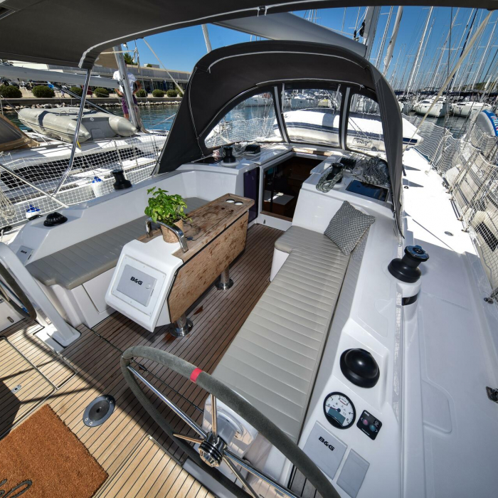 Seka VI | Bavaria C38 photo 25