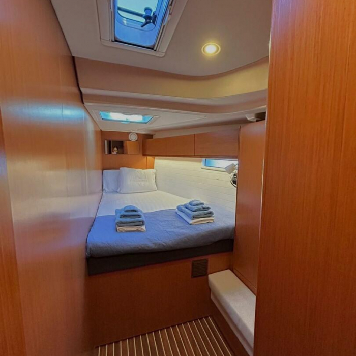 Leonidas VI | Bavaria cruiser 51 photo 19