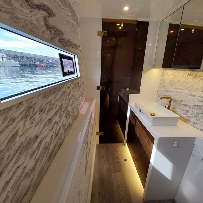 Turquoise | Luna 47 Power photo 28