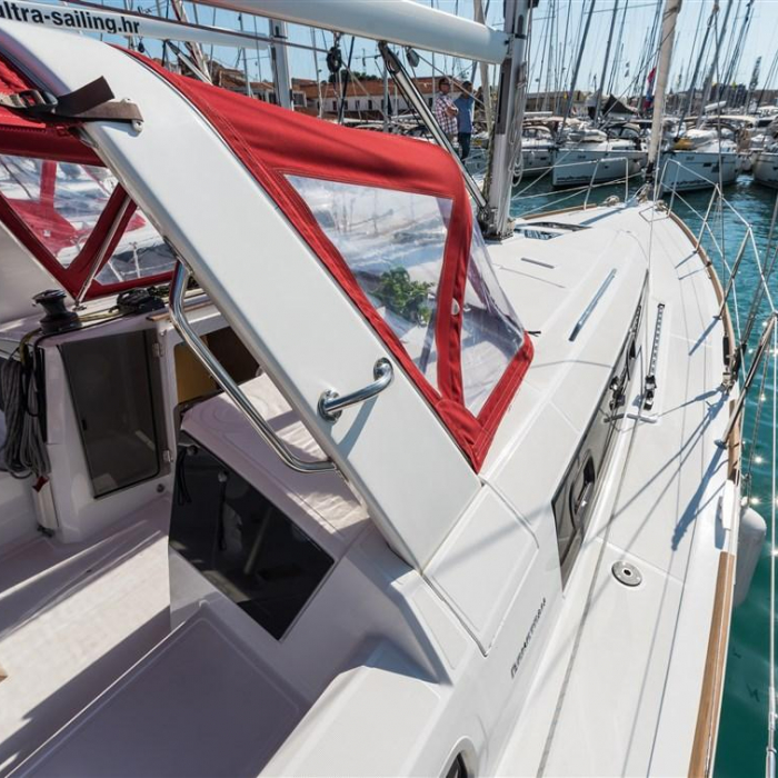 Rusalka | Oceanis 38 photo 23