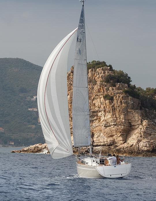Adria Breeze | Bavaria Cruiser 33 photo 3