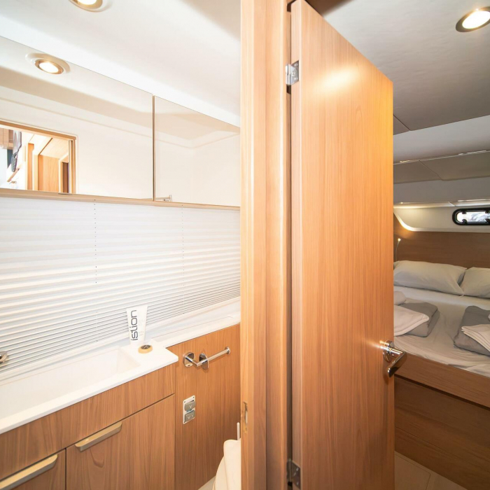 First Flirt | Bali Catsmart photo 3