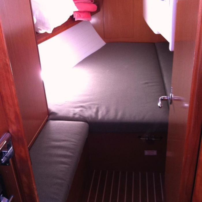 Izar | Bavaria Cruiser 32 photo 8