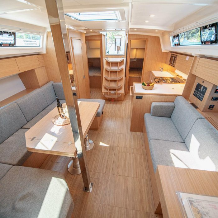 Fiona | Bavaria C42 photo 20