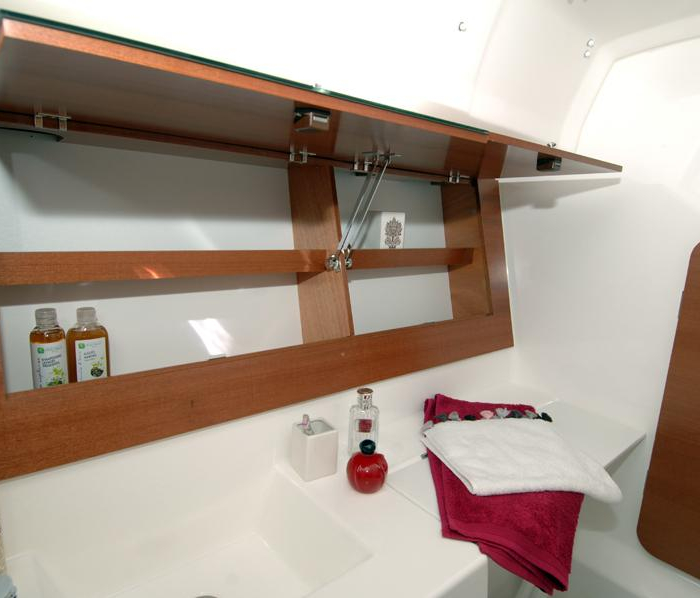 Lara | Dufour 335 GL photo 21