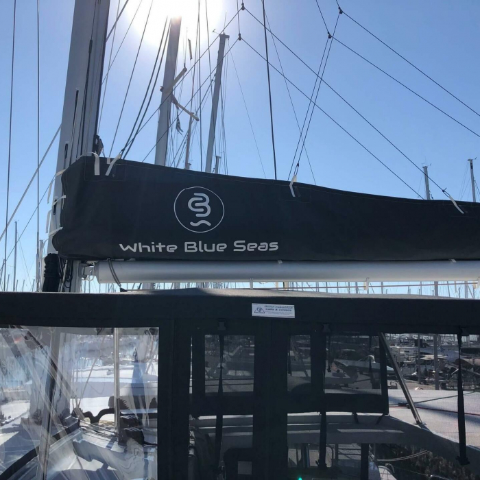 All In | Lagoon 42 photo 3