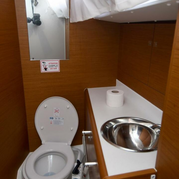 Euros | Sun Odyssey 419 photo 12