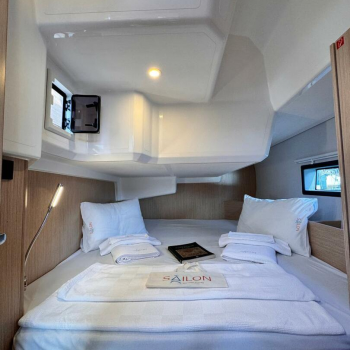 Sorores | Bavaria C42 photo 9