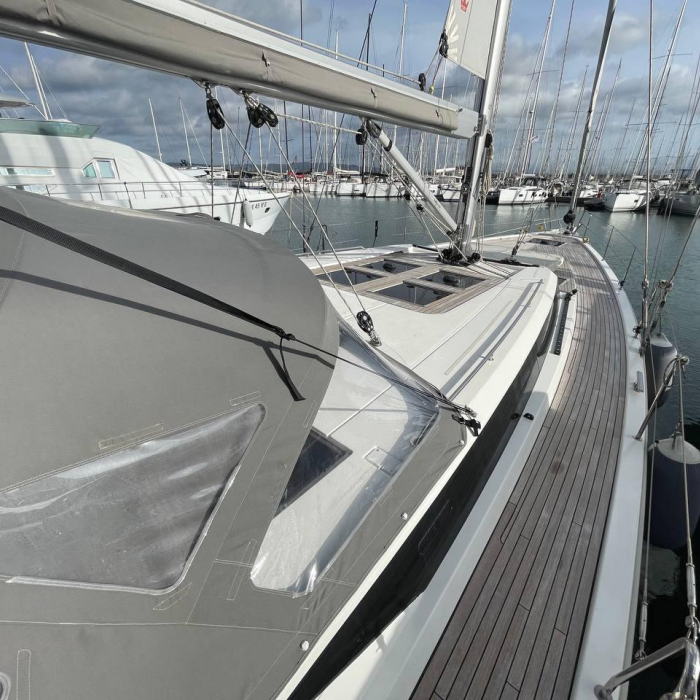 MAI MAI | Bavaria C57 photo 4