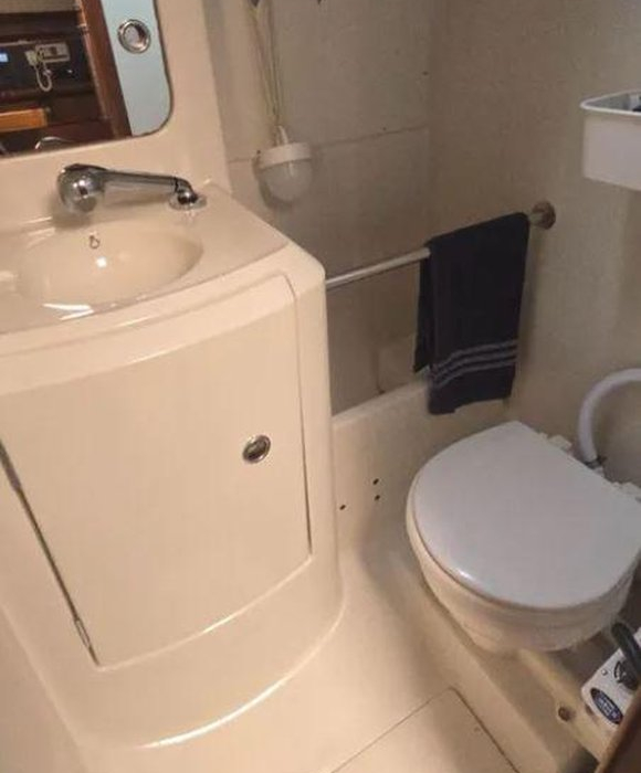 ORION X | Oceanis 370 photo 5