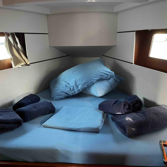 Albarosa | Oceanis 350 photo 7