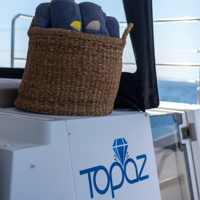 Amber | Lagoon 560 photo 19