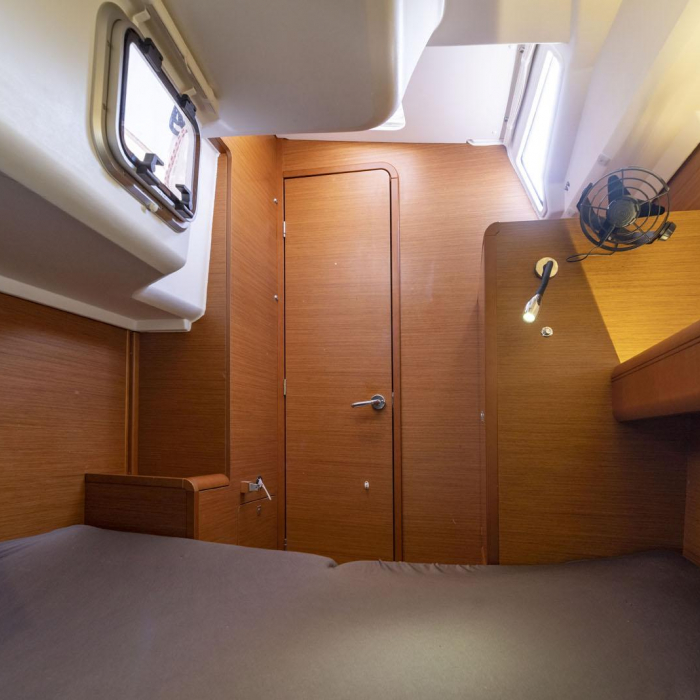 BarElli | Sun Odyssey 389 photo 11