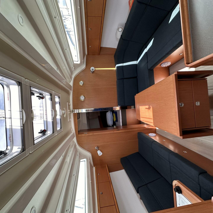 Crypto | Bavaria Cruiser 37 photo 2