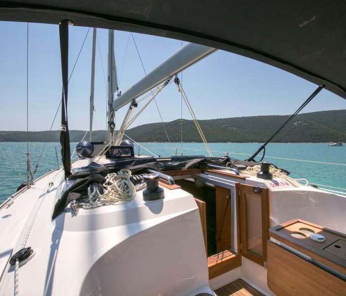 Alani | Bavaria Cruiser 37 photo 5
