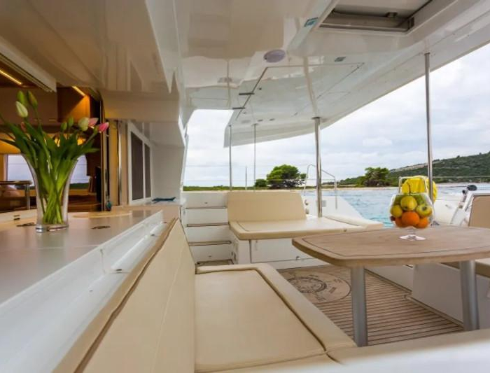 Alba Mouse | Lagoon 450 F Luxury photo 3