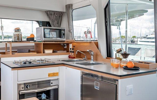 Lizzy | Excess 11 photo 13