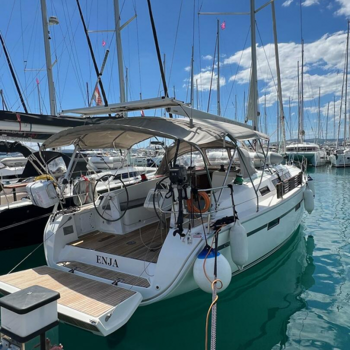 Enja | Bavaria Cruiser 41 photo 20