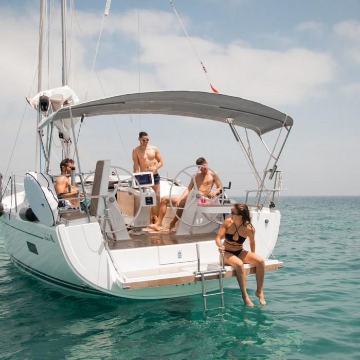 Lady Marga | Hanse 388 photo 9