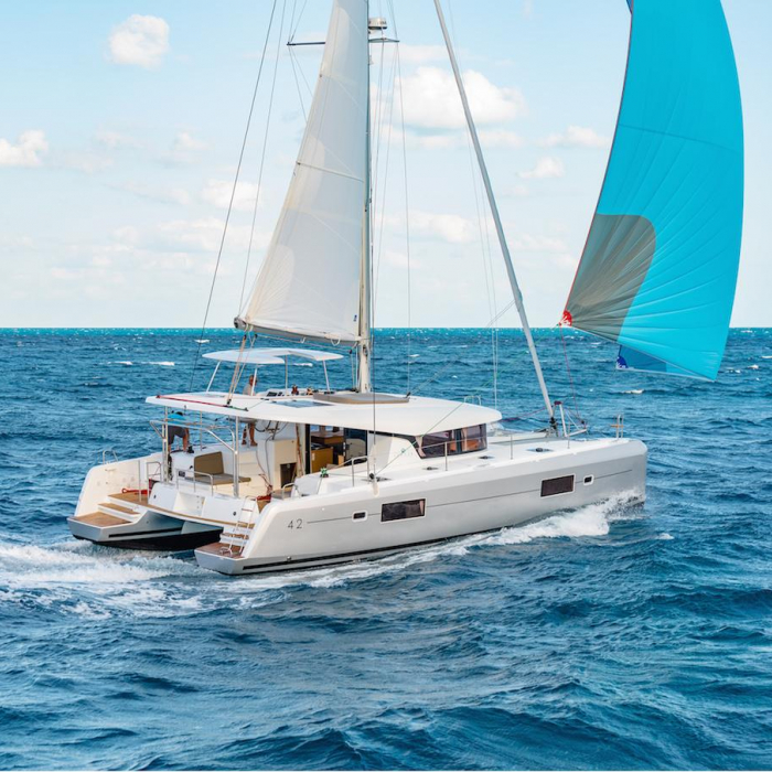 Economy | Lagoon 42 photo 2