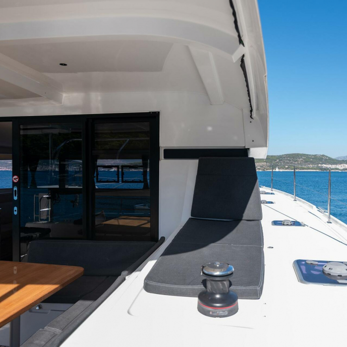 FIND US | Lagoon 42 Owner version photo 40