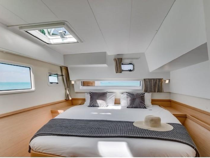 Bellatrix | Lagoon 42 photo 5