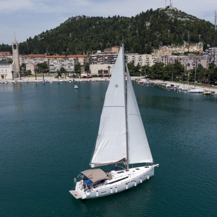 Luka Ploče | Sun Odyssey 419 photo 13