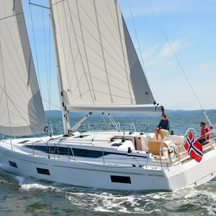 Giulia | Bavaria C42 photo 1