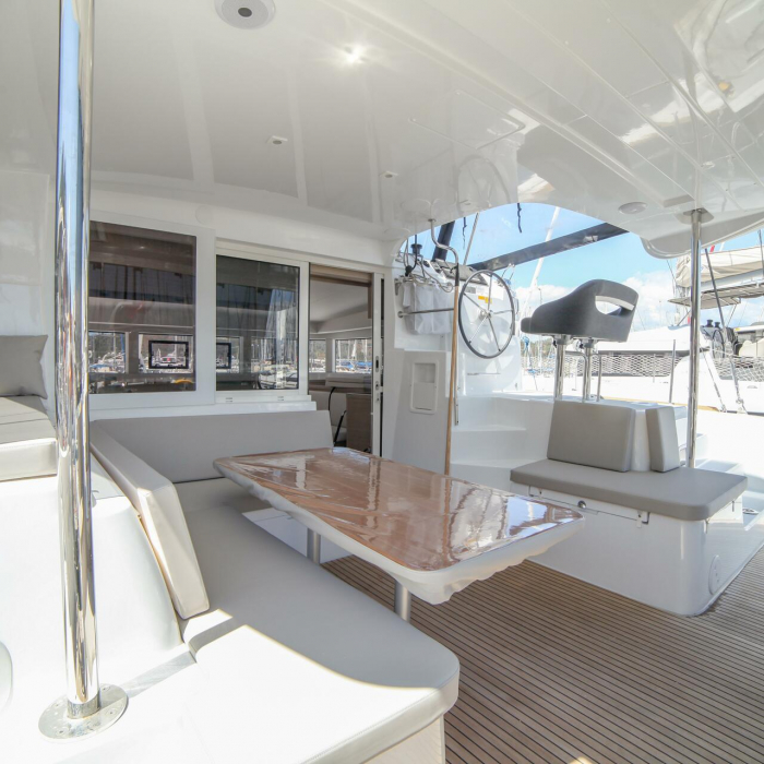 Sail Sagitta | Lagoon 40 photo 2