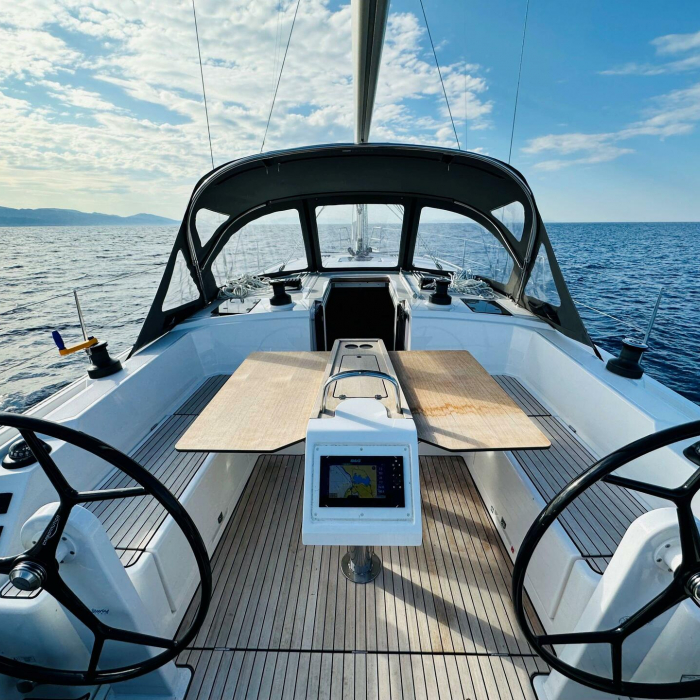 Ermis | Bavaria C42 photo 3