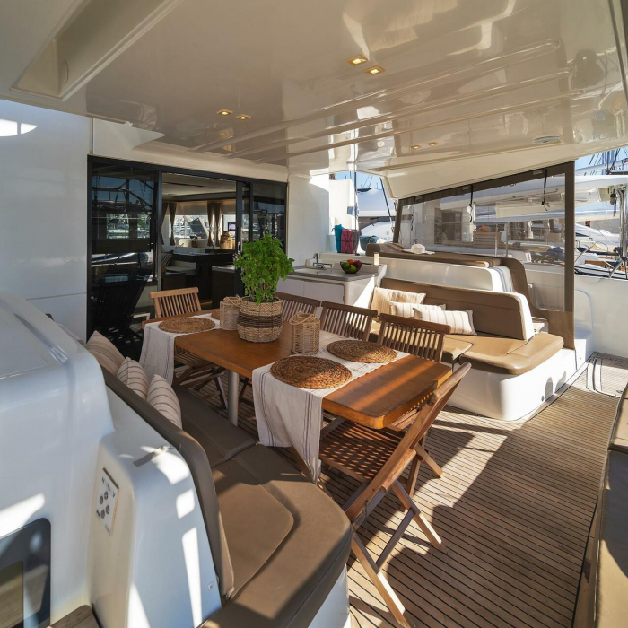 Spiros (ONLY SKIPPERED) | Lagoon 50 A/C & GEN & WM photo 9