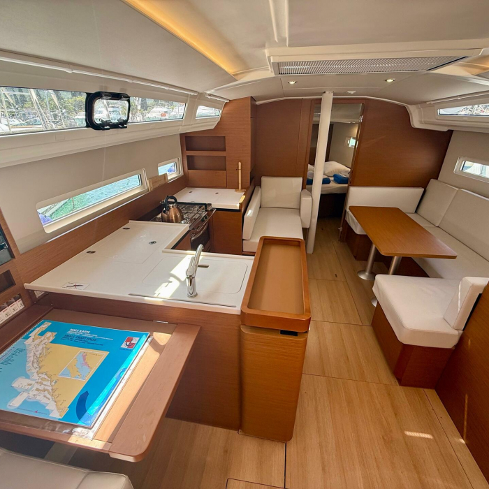 Sunset Kiss | Sun Odyssey 410 photo 16