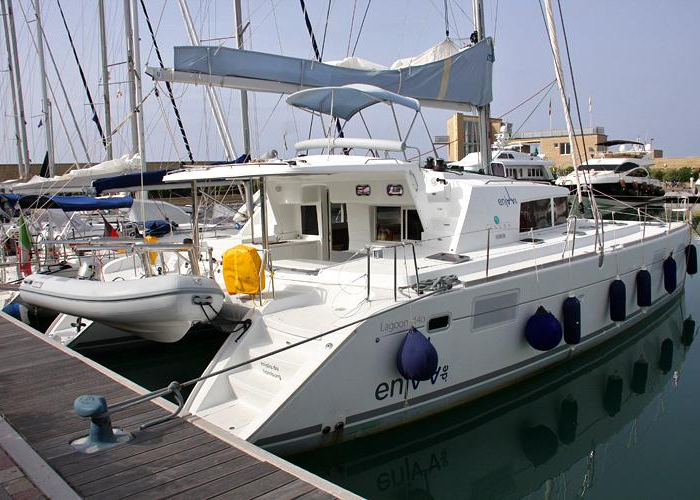 Enjala | Lagoon 440 photo 2