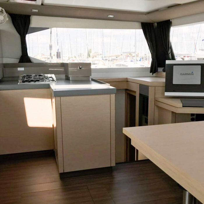 Wave | Astrea 42 photo 14